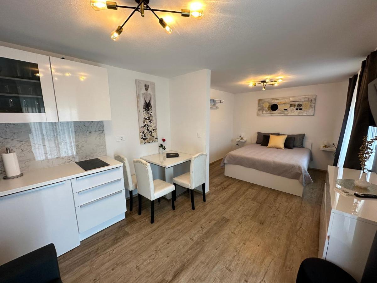 Apartmaji Melipu 1 Izola Ngoại thất bức ảnh